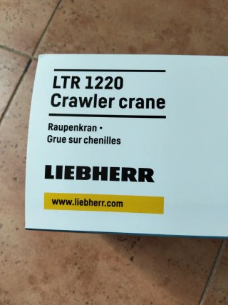 Grúa Liebherr LTR 1220 escala 1/50