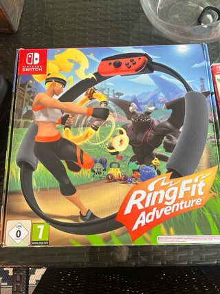 Switch + 4 juegos + Ring fit + accesorios!!