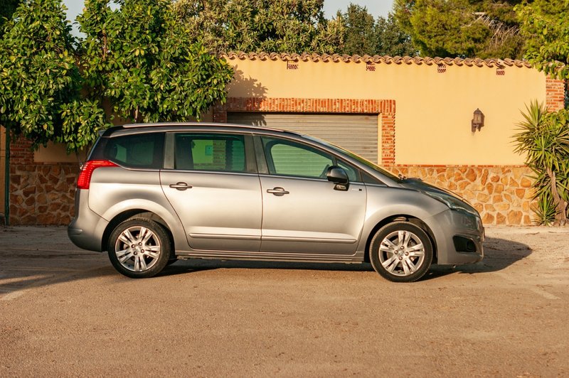 Peugeot 5008 2016, foto 5