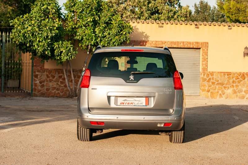 Peugeot 5008 2016, foto 8