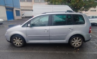VOLKSWAGEN TOURAN 2.0 TDI DSG