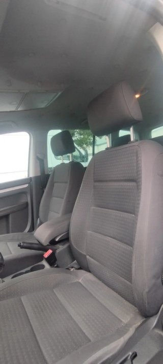 VOLKSWAGEN TOURAN 2.0 TDI DSG