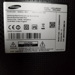 Samsung TV 32 UE32J5500AK  SmartTV led desprendido
