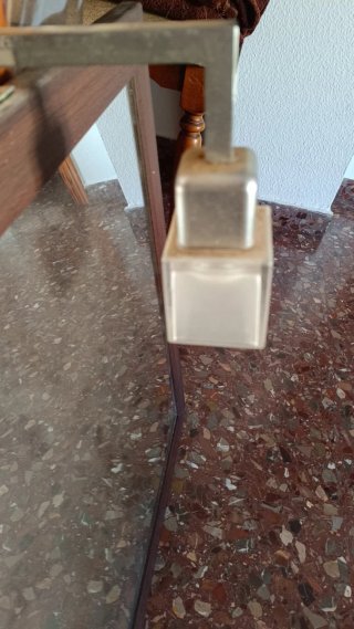 Espejo de baño marrón con luces
