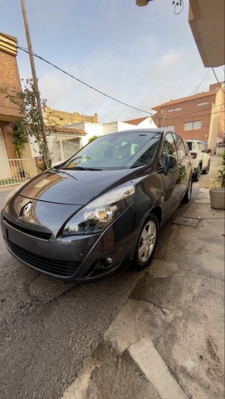 Renault Grand Scenic 2011