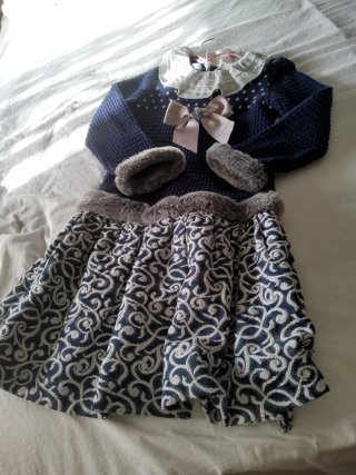 Vestido azul con blanco y lazo
