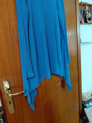 Cardigan plissé azzurro taglia unica