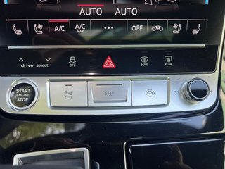Audi Q8 S line plus 60 TFSIe quattro tiptronic 340 kW Black Line