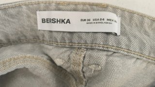 Minifalda Bershka Talla XS Gris