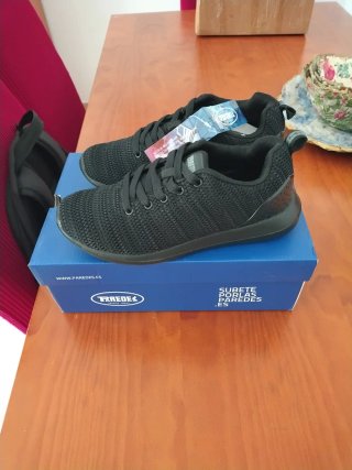 Zapatillas Paredes Niño/a Talla 36 Negras