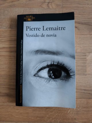 Libro " Vestido de novia"