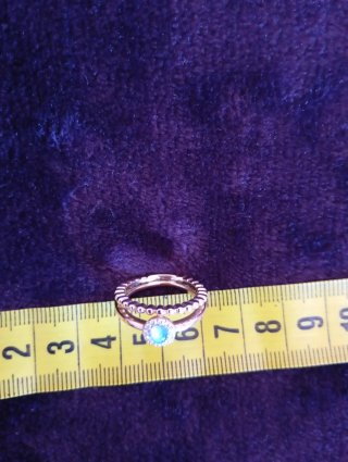 Anillo oro rosa, diamantes y cuarzo azul