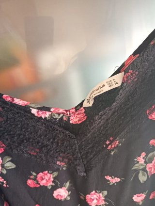 Conjunto top floral y short negro