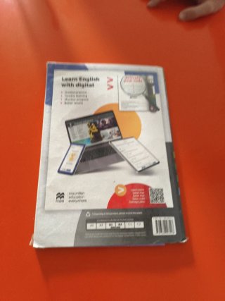 FUTURE PROSPECTS 1 Student's book: libro de tex...