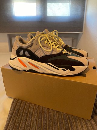 Adidas Yeezy 700 Waverunner