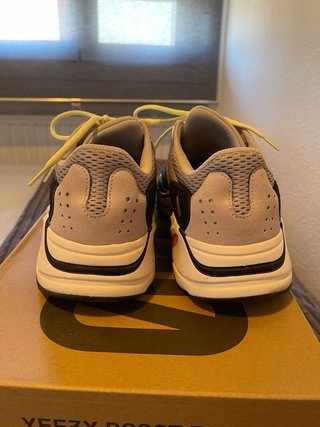 Adidas Yeezy 700 Waverunner