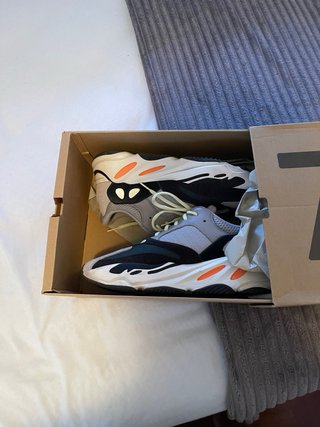 Adidas Yeezy 700 Waverunner