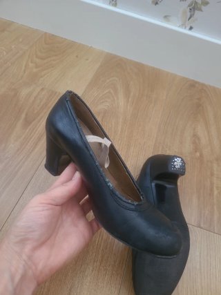 Zapatos de flamenco negros