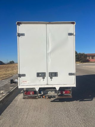 Nissan Cabstar 2005
