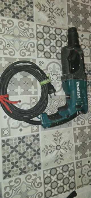Martillo Rotativo Makita HR2470 SDS-Plus