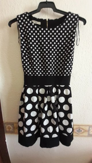 Vestido de mujer con lunares