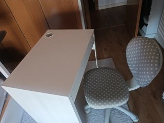Escritorio y silla infantil
