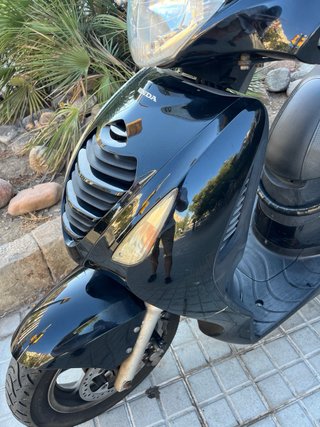 Honda PS125i Negra