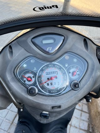 Honda PS125i Negra