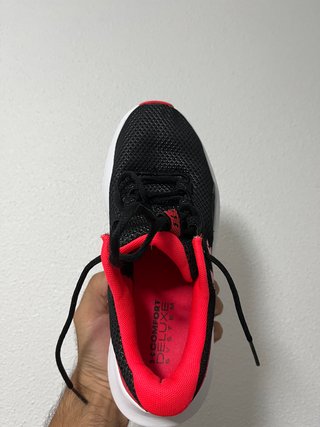 Zapatillas Under Armour Charged Surge 4