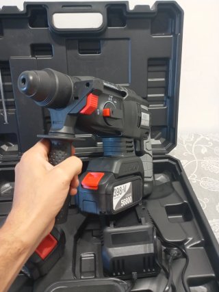 Taladro percutor inalámbrico con baterías
