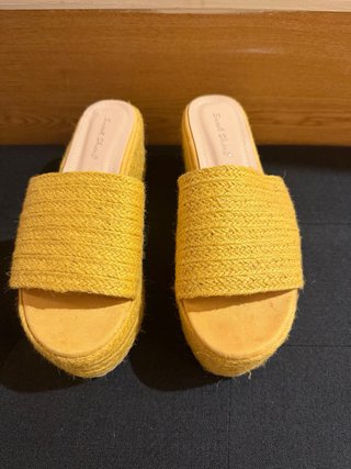 Lote 2 Sandalias Plataforma Sweet Shoes Amarillas
