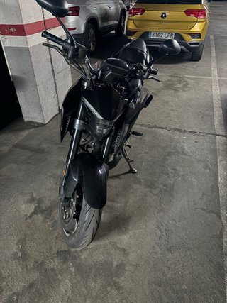 Zontes R350 Negra Moto Naked