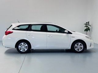 Toyota Auris Hybrid Active Touring Sports