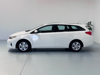Toyota Auris Hybrid Active Touring Sports