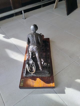 Escultura levantador piedras JOAQUIN ALONSO