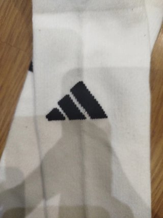 Calcetas Adidas Blancas.