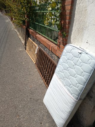 Cuna de madera bonita