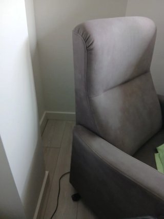 Sillón extensible gris tela