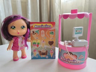 Juguete de heladería con muñeca