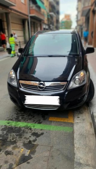 Opel Zafira 2014