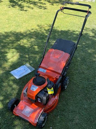 Cortacésped Husqvarna Nuevo SIN USO