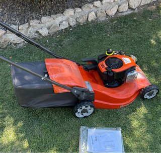 Cortacésped Husqvarna Nuevo SIN USO