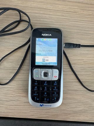 Nokia C1-01 con scatola e caricabatterie