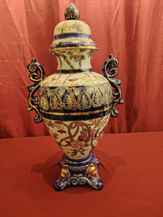 Jarrón antiguo decorado