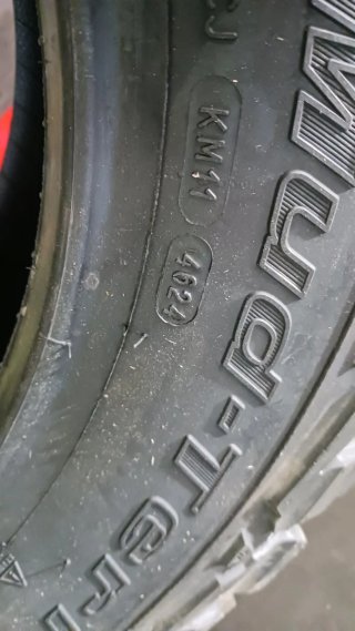 265/60 R18 119/116Q BFGOODRICH MUD TERRAIN T/A KM3