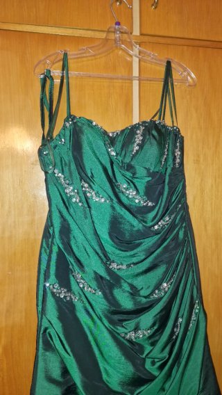 Conjnunto Vestido y chaqueta de fiesta Koton verde