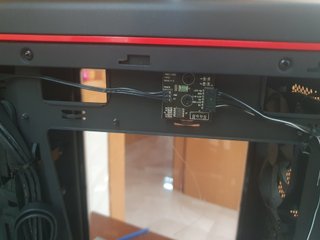Caja de ordenador sobremesa NZXT H440 Negra y Roja