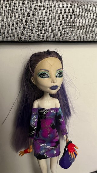 Muñeca Monster High Ghoulia Yelps