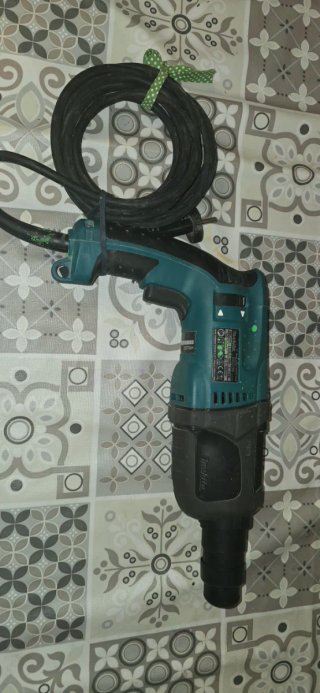 Martillo Rotativo Makita HR2230 SDS-Plus