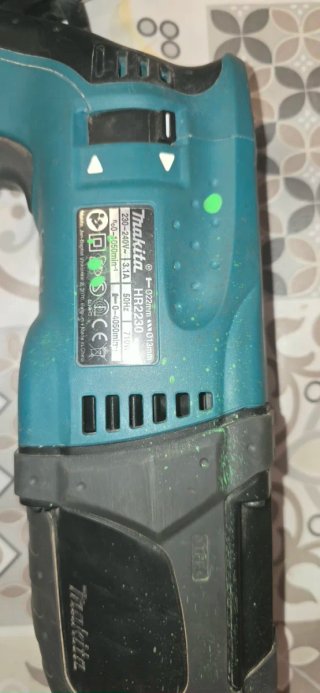 Martillo Rotativo Makita HR2230 SDS-Plus